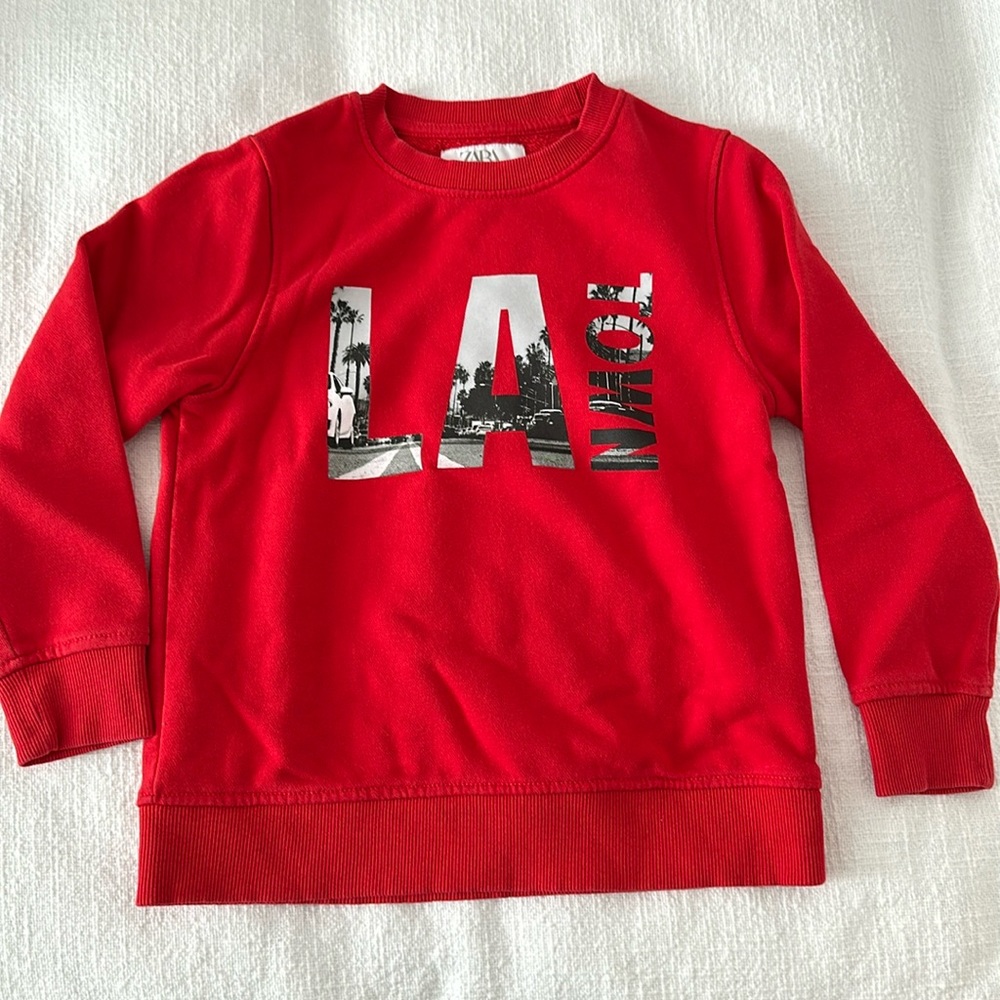 ZARA L.A Town sweatshirt size 7 kids boys red. Perfect fall sweatshirt.